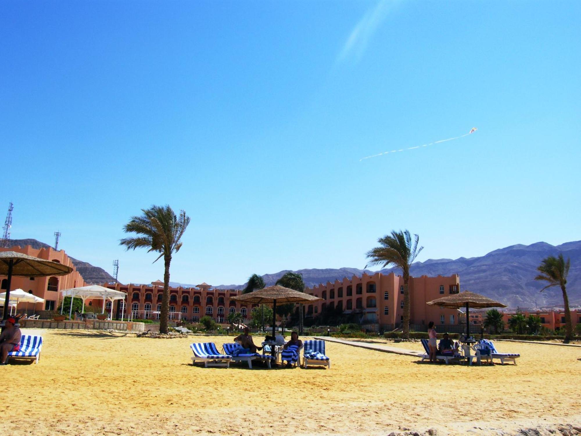 Dome Marina Hotel & Resort Ain Sokhna Айн-Сохна Экстерьер фото