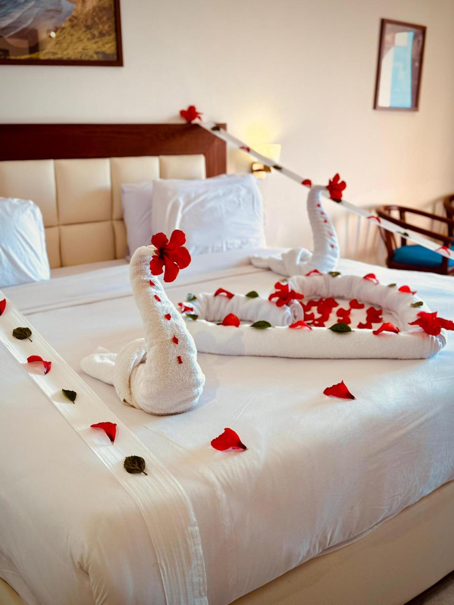 Dome Marina Hotel & Resort Ain Sokhna Айн-Сохна Экстерьер фото